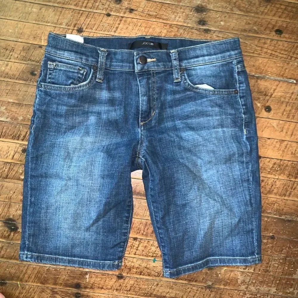Joe’s distressed normcore size 26 Bermuda denim shorts